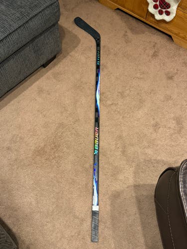 Senior Bauer Vapor FlyLite Left Hand Hockey Stick P88 87 Flex (Used)