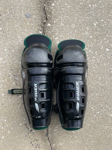 Junior Bauer Supreme 1S 10" Shin Pads (Used)