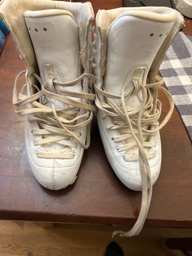 Risport Figure Skate boots Junior 3 (Used)