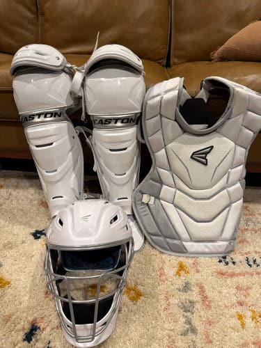 Easton Gametime Catcher's Set (New)