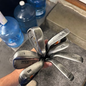 Men's 2024 Callaway X-24 Hot Right Handed Iron Set Regular Flex 7 Pieces (Used)