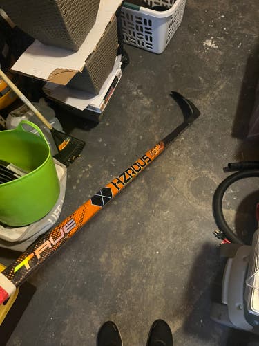 Senior True Right Handed Hockey Stick P28 75 Flex (Used)