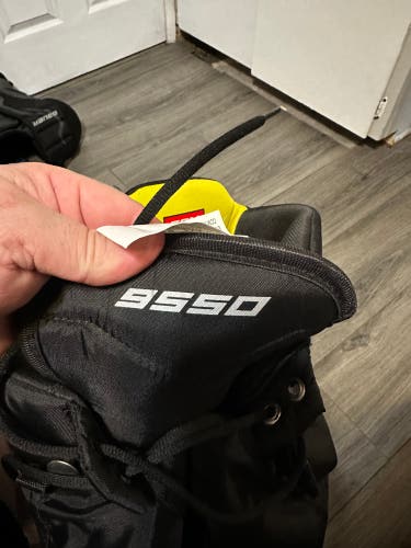 Junior Medium CCM Tacks 9550 Hockey Pants (Used)