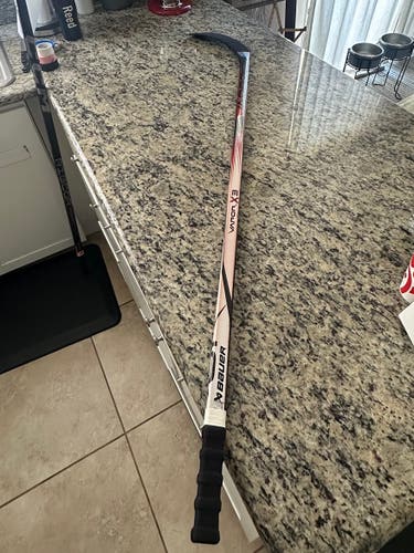 Intermediate Bauer Vapor 3X Right Handed Hockey Stick P92 55 Flex (Used)