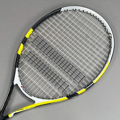Babolat Nadal Jr. 140 Tennis Racket 3 7/8" Grip & 105in Head Size
