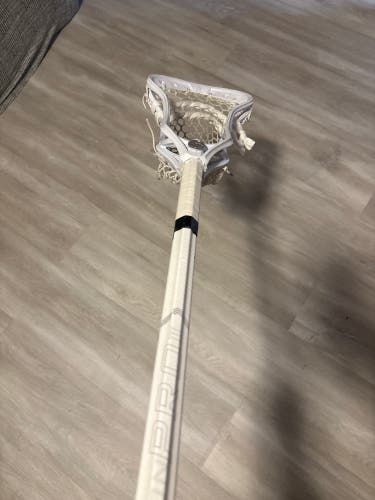 Adult ECD Carbon Pro 3.0 Shaft (Used) & Maverik Kinetik 3.0 strung (used)
