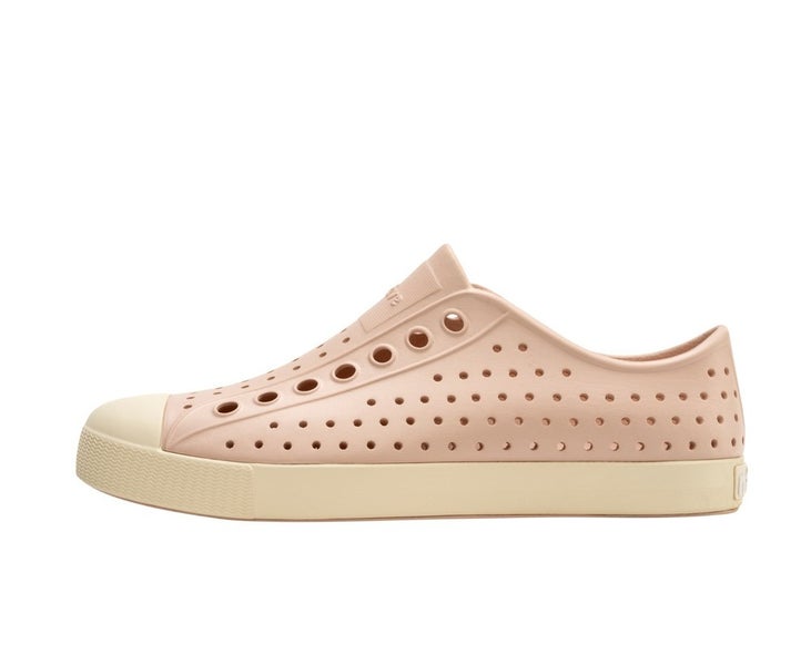Native Shoes Jefferson Unisex Chameleon Pink Bone Low Top Perforated Shoes NCW16
