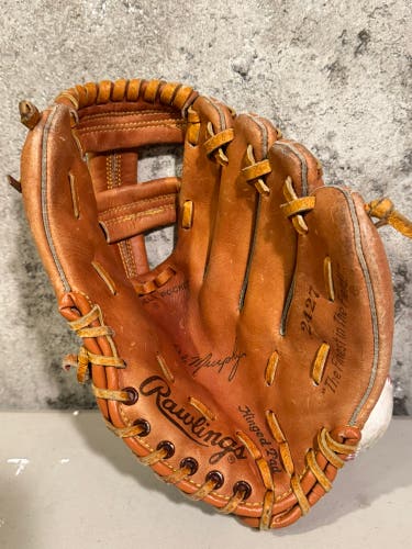 Rawlings Players Series RH Baseball Glove 10" (Used)