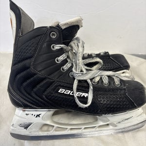 Senior Adult Size 9 Bauer FLEXLITE 4.0 Ice Hockey Skates
