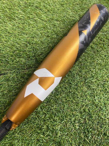 DeMarini Zoa (2 3/4") USSSA Bat 2022 (-10)