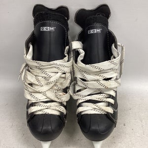 Used CCM 1-0 Junior Hockey Skate Junior 03 11851-S000041244