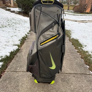 Nike 14 way Cart golf Bag