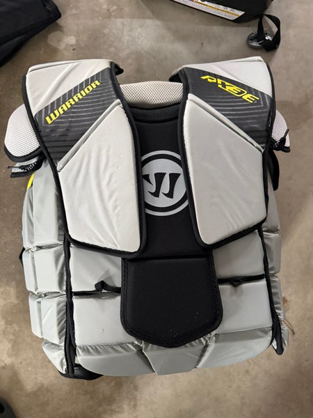 Large Warrior RX3E+ Goalie Chest Protector (Used)