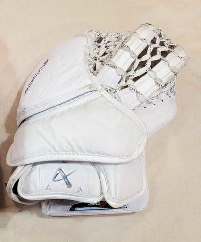 Bauer Supreme Shadow glove