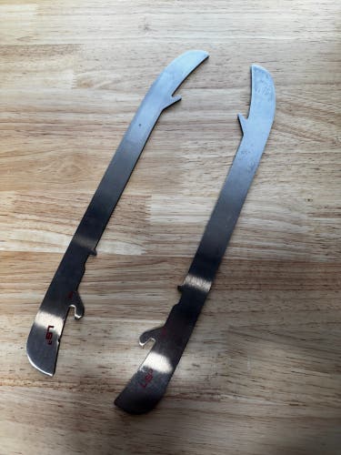 NHL Pro Stock Used Game Used Bauer LS3 288mm Skate Blades / Runners