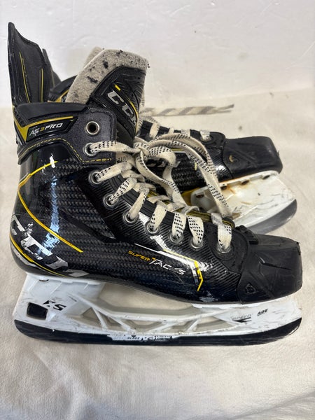CCM Super Tacks AS3 Pro Hockey Skates Regular Width Size 5.5 (Used)