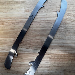 NHL Pro Stock Used Game Used Bauer LS3 306mm Skate Blades / Runners