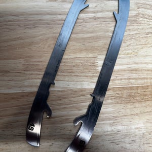 NHL Anaheim Ducks Used Game Used Bauer LS3 272mm Skate Blades / Runners