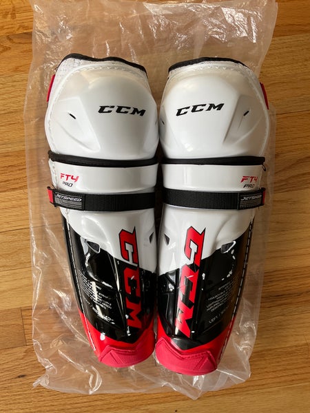 Junior CCM JetSpeed FT4 Pro 12" Shin Pads (Like New - Used Once)