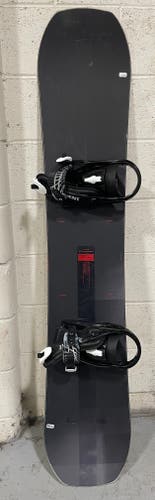 Used 2025 Nitro Team Pro Snowboard w/ New 5th Element bindings (Size: 159 Wide)