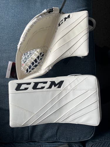 CCM Extreme Flex E5.5 Regular (New)