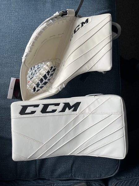 CCM Extreme Flex E5.5 Regular (New)