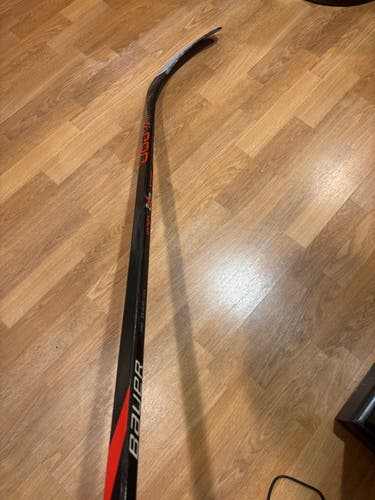 Intermediate Bauer Vapor 2X Team Left Hand Hockey Stick P92 55 Flex (Used)