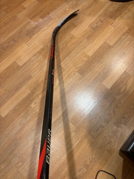 Intermediate Bauer Vapor 2X Team Left Hand Hockey Stick P92 55 Flex (Used)