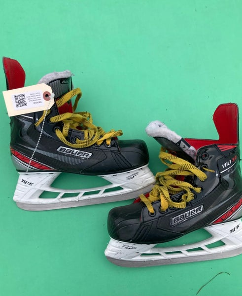 Bauer Vapor VOLT 3.0 Hockey Skates | Intermediate 4 (Regular)