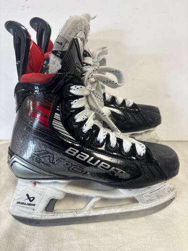 Bauer Vapor X5 Pro Hockey Skates Extra Wide Width Pro Stock Size 1 (Used)