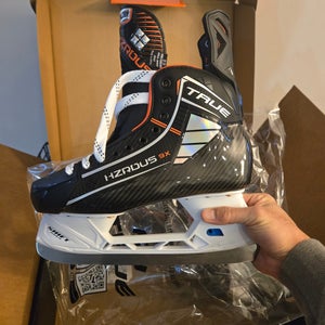 True HZRDUS 9X Hockey Skates Regular Width 8 (New)