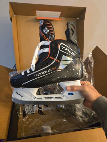 True HZRDUS 9X Hockey Skates Regular Width 8 (New)