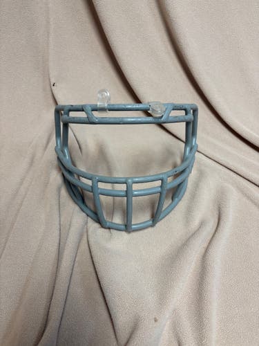 Football face mask cage 8 3/4”(Used)