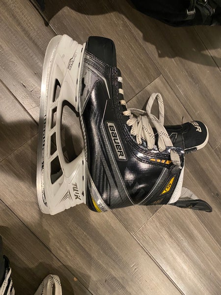 Bauer Supreme MX3 Hockey Skates 9 (Used)