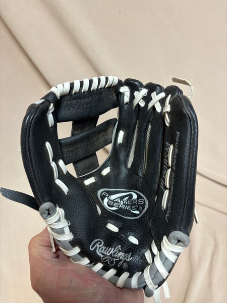 RH Rawlings Player series Baseball Glove 9" (Used)