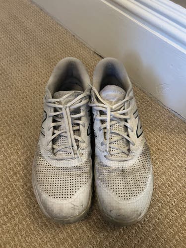 White Men's Size M 12.0 (W 13.0) Adult New Balance Shoes (Used)