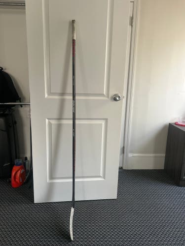 Senior Bauer Vapor 3X Pro Right Handed Hockey Stick P88 77 Flex (Used)