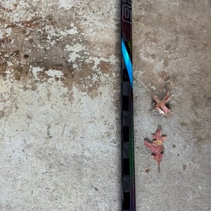 Senior Bauer Nexus Tracer Right Handed Hockey Stick P28 77 Flex (Used)