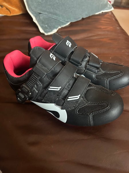 Women's Size 8 Peloton Bike Shoes (Used)