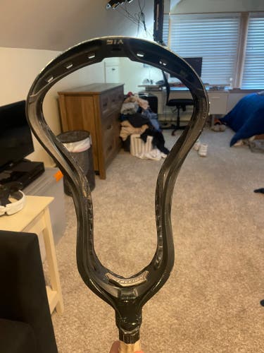 Adult STX Stallion 700 Stick (Used)