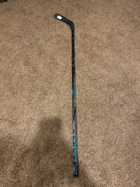 Senior Bauer Twitch Left Hand Hockey Stick P92 (New)