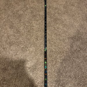 New Senior Bauer Right Handed P28  Ag5nt Hockey Stick