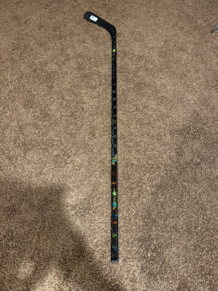 New Senior Bauer Right Handed P28 Ag5nt Hockey Stick