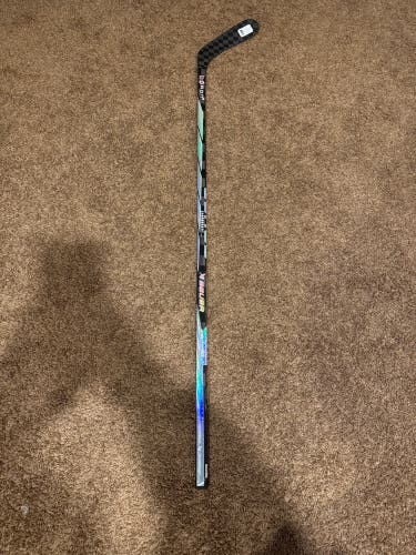 Senior Bauer Silver/Black Proto-R Right Handed Hockey Stick P92 (New)