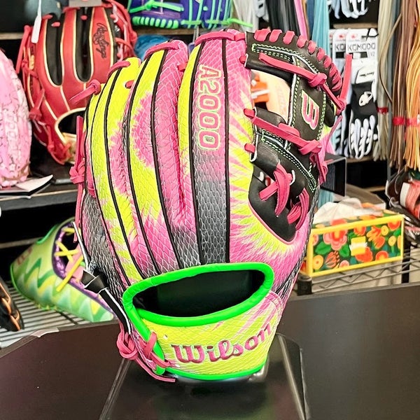 NEW | Bananas Party Animals Wilson A2000 1786SS Tye Dye 11.5” Infield Baseball Glove | FAST SHIP