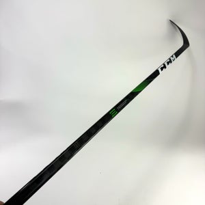 New Right CCM RIbcor Trigger 4 Pro | 65 Flex P29 Curve Grip | J782