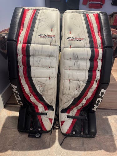 35 + 2 CCM Extreme Leg Pads