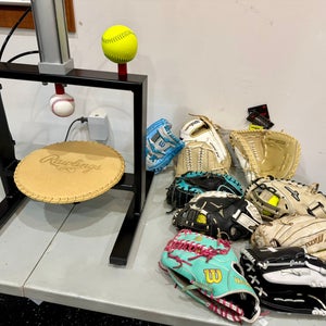 2025 Wilson A2000 RH Catcher's Softball Glove 34" (New)