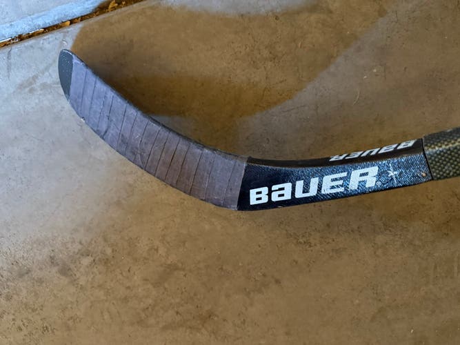 Bauer Left Hand Stick Blade Mid Pattern (Used) PM9
