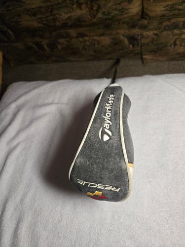 Men's TaylorMade 2009 Rescue Right Handed Hybrid Stiff Flex 5H (Used)